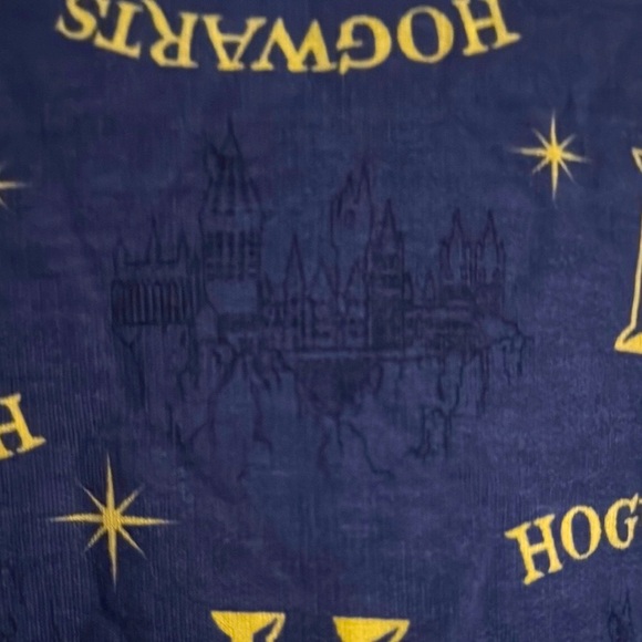 Warner Bros. Hogwarts Starry Night Pajama shirt brand new with tags - Picture 8 of 9